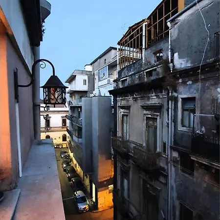 Vecchio Bastione • Unico Ambiente • • Appartamento Catania